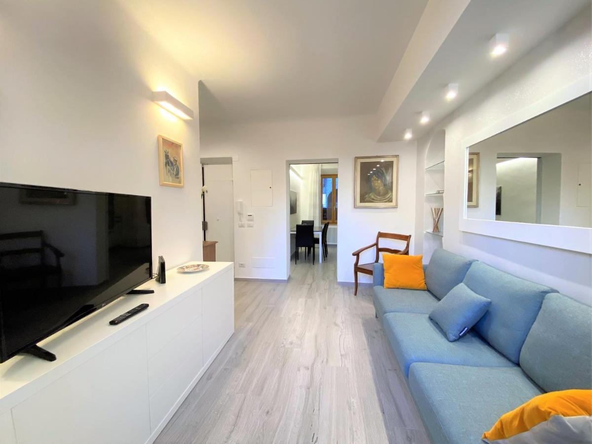 Casa Stella- A Due Passi Dal Corso Di Siena Διαμέρισμα Εξωτερικό φωτογραφία