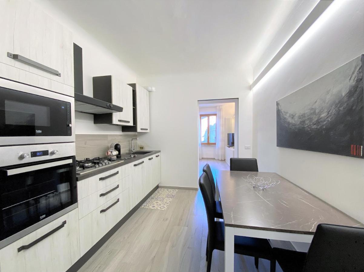 Casa Stella- A Due Passi Dal Corso Di Siena Διαμέρισμα Εξωτερικό φωτογραφία