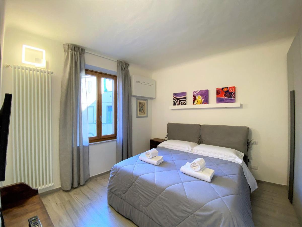Casa Stella- A Due Passi Dal Corso Di Siena Διαμέρισμα Εξωτερικό φωτογραφία