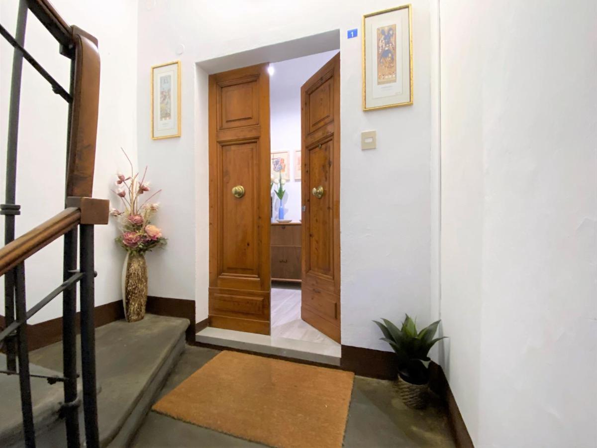 Casa Stella- A Due Passi Dal Corso Di Siena Διαμέρισμα Εξωτερικό φωτογραφία